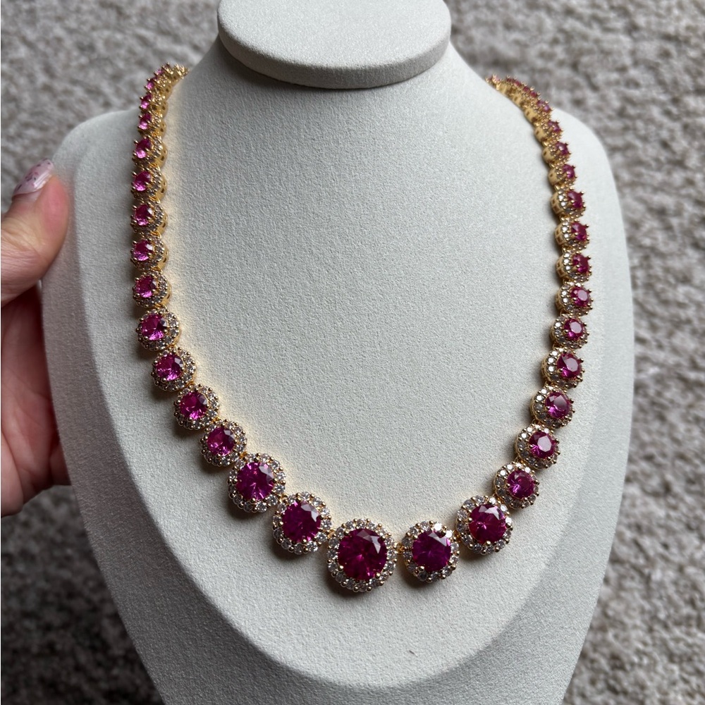 crystal haze Elegant Gold and Red Necklace - Picture 6 of 10